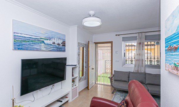 Herverkoop - Stadswoning -
Guardamar del Segura