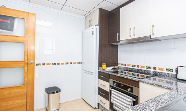 Herverkoop - Stadswoning -
Guardamar del Segura