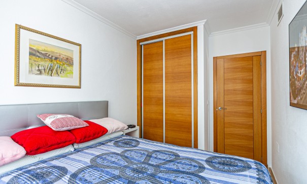 Herverkoop - Stadswoning -
Guardamar del Segura