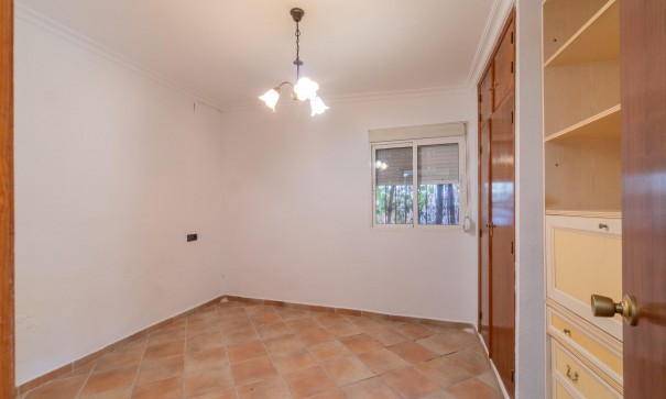 Resale - Freistehende Villa -
Torrevieja - Los altos