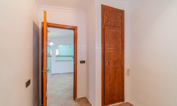 Resale - Freistehende Villa -
Torrevieja - Los altos