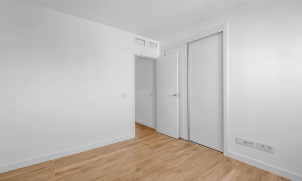 Revente - Appartement -
Torrevieja - Punta Prima