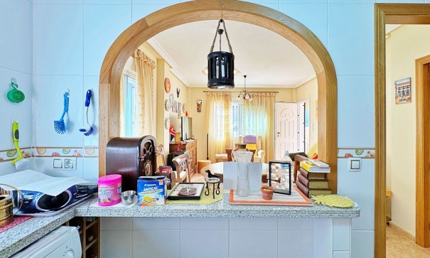 Videresalg - Byhus -
Orihuela Costa - Villamartín