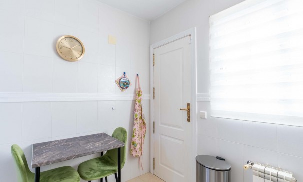 Återförsäljning - Fristående villa -
Orihuela Costa - Punta Prima