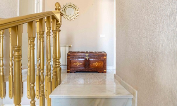 Återförsäljning - Fristående villa -
Orihuela Costa - Punta Prima