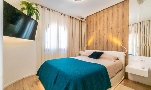 Herverkoop - Vrijstaande Villa -
Torrevieja - La Siesta - El Salado - Torreta