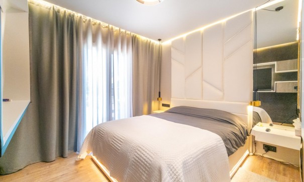 Herverkoop - Vrijstaande Villa -
Torrevieja - La Siesta - El Salado - Torreta