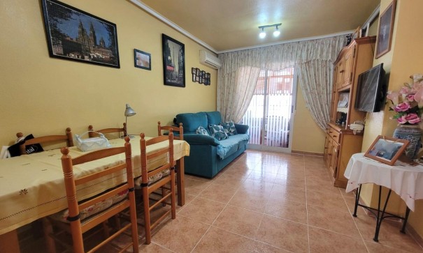 Resale - Wohnung Appartement -
Torrevieja - Nueva Torrevieja
