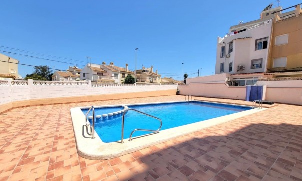 Resale - Wohnung Appartement -
Torrevieja - Nueva Torrevieja