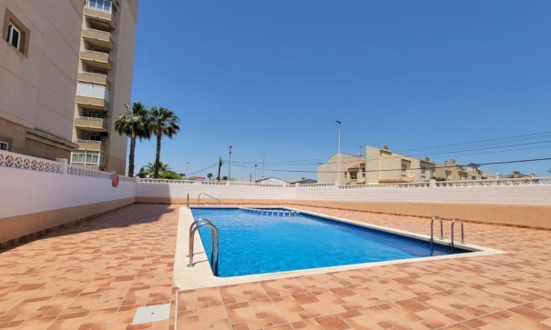 Resale - Wohnung Appartement -
Torrevieja - Nueva Torrevieja