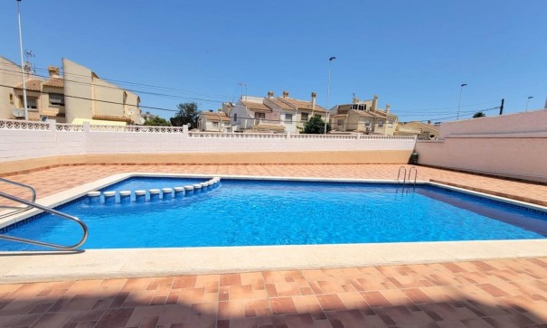 Resale - Wohnung Appartement -
Torrevieja - Nueva Torrevieja