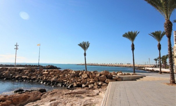 Sprzedaż - Apartament mieszkanie -
Torrevieja - Playa del Cura