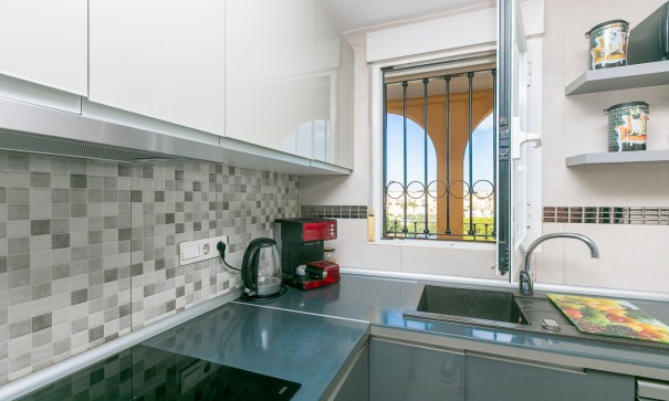 Resale - Wohnung Appartement -
La Zenia - Beachside