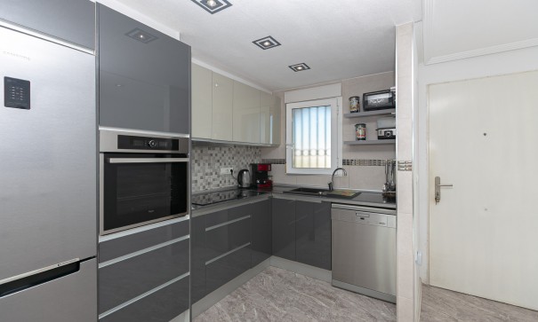 Resale - Wohnung Appartement -
La Zenia - Beachside