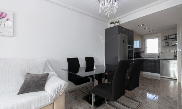 Resale - Wohnung Appartement -
La Zenia - Beachside