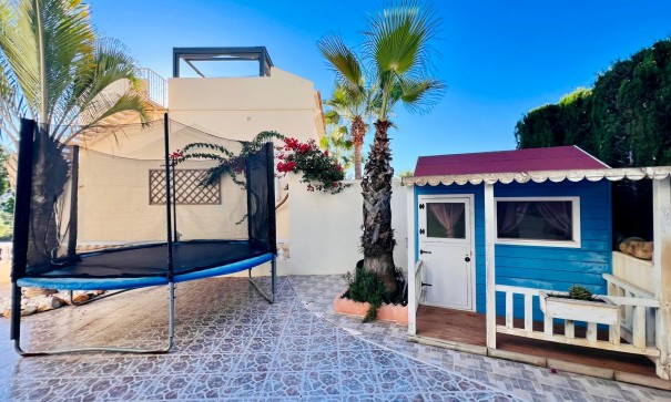 Venta - Chalet Independiente -
Orihuela Costa - Lomas de Campoamor-Las Ramblas