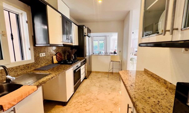 Venta - Chalet Independiente -
Orihuela Costa - Lomas de Campoamor-Las Ramblas