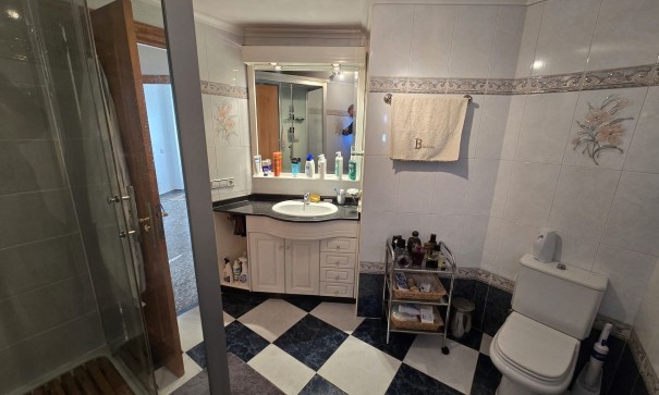 Videresalg - Lejlighed lejlighed -
SAX