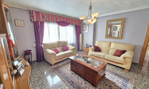 Videresalg - Lejlighed lejlighed -
SAX