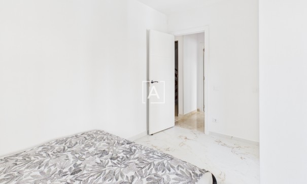 Revente - Appartement -
Torrevieja - Centro Torrevieja