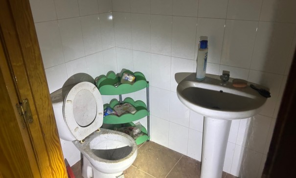 Herverkoop - Commercieel (6) -
Jacarilla