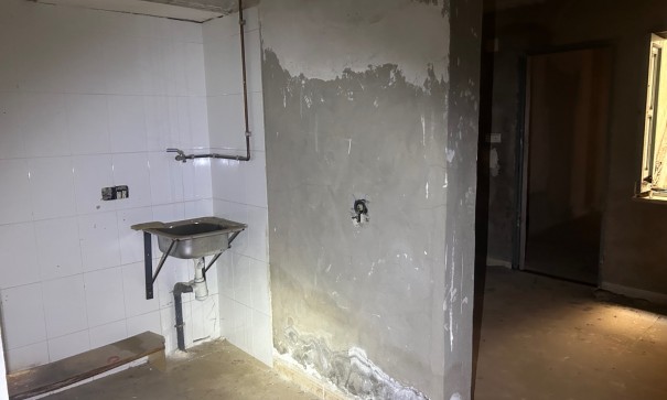 Herverkoop - Commercieel (6) -
Jacarilla