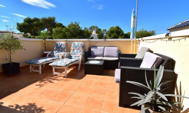 Resale - Freistehende Villa -
Orihuela Costa - Villamartin
