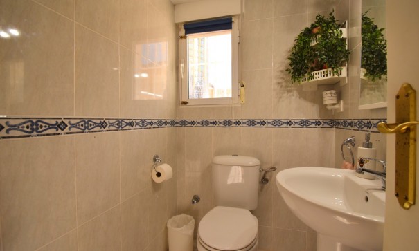 Resale - Freistehende Villa -
Orihuela Costa - Villamartin