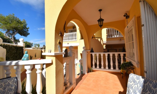 Resale - Freistehende Villa -
Orihuela Costa - Villamartin