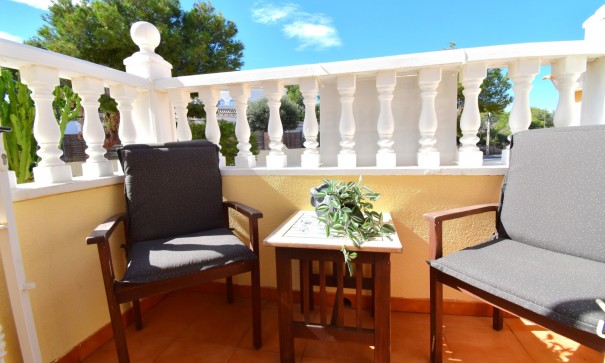 Resale - Freistehende Villa -
Orihuela Costa - Villamartin