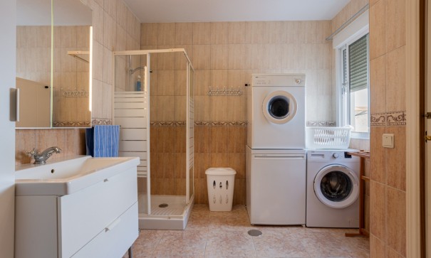 Herverkoop - Rijtjeshuis / Stadswoning -
Torrevieja - La Siesta