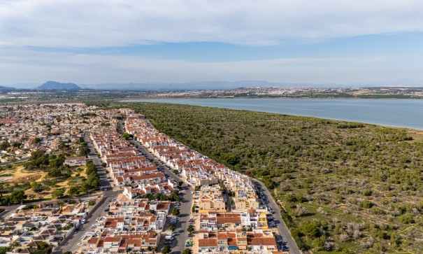 Herverkoop - Rijtjeshuis / Stadswoning -
Torrevieja - La Siesta
