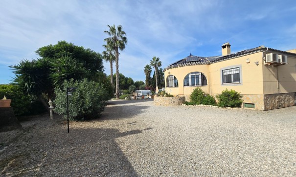 Sale - Finca Country Property -
Dolores