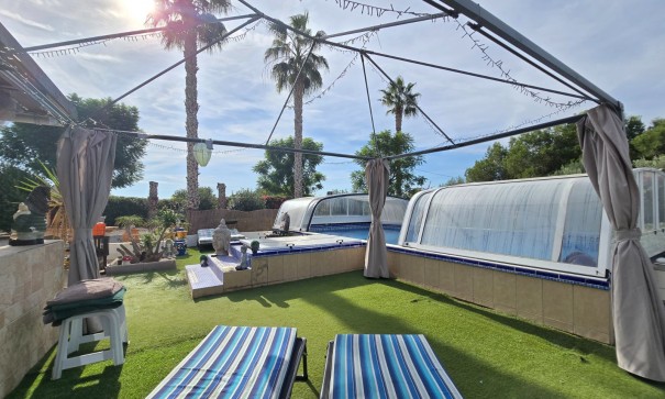 Sale - Finca Country Property -
Dolores