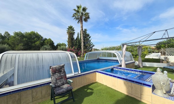 Sale - Finca Country Property -
Dolores