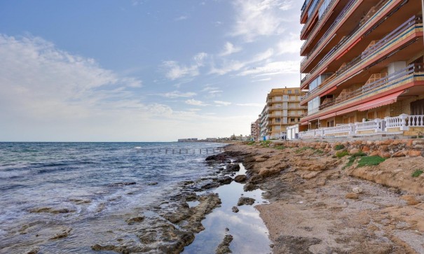 Sprzedaż - Apartament mieszkanie -
Torrevieja - Playa de los Naufragos