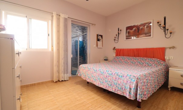 Herverkoop - Finca Landelijk pand -
Orihuela - La Campaneta