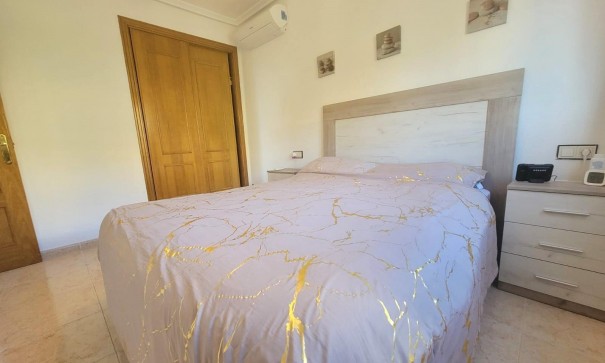 Resale - Stadthaus -
Los Montesinos - Los Montesinos - Urb. La Herrada