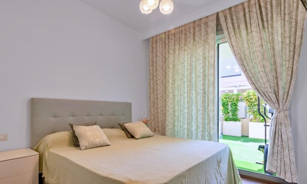 Resale - Freistehende Villa -
Pilar de la Horadada - Pueblo Latino