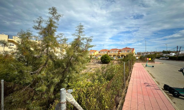 Herverkoop - Perceel Grond -
Orihuela Costa - Playa Flamenca