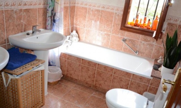 Resale - Freistehende Villa -
Daya Vieja