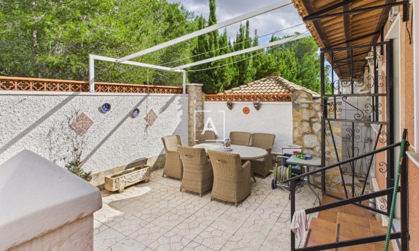 Sale - Semi Detached Villa -
Pinar de Campoverde