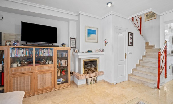 Videresalg - Byhus -
Orihuela Costa - Los Dolses