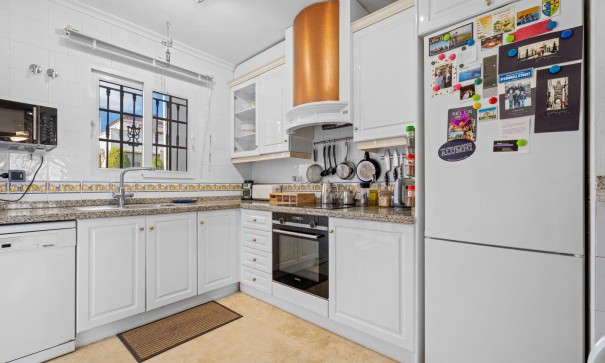 Videresalg - Byhus -
Orihuela Costa - Los Dolses