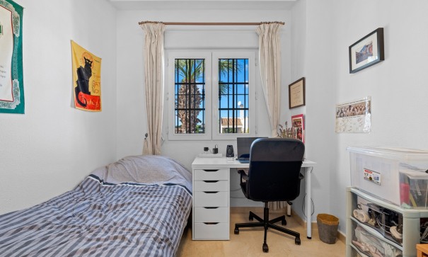 Videresalg - Byhus -
Orihuela Costa - Los Dolses