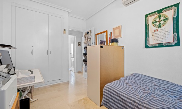 Videresalg - Byhus -
Orihuela Costa - Los Dolses