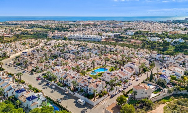 Videresalg - Byhus -
Orihuela Costa - Los Dolses