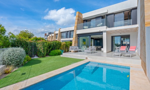 Videresalg - Byhus -
Orihuela Costa - Los Dolses