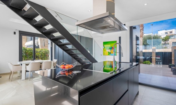 Videresalg - Byhus -
Orihuela Costa - Los Dolses