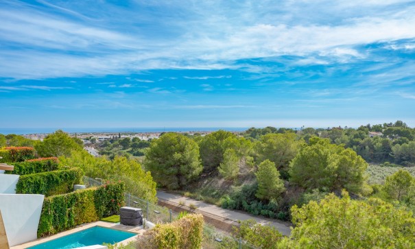 Videresalg - Byhus -
Orihuela Costa - Los Dolses